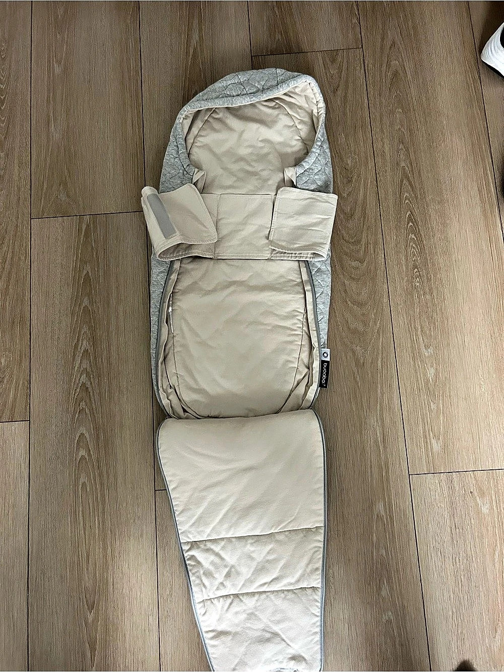 Bugaboo Footmuff Gray - Picture 3 of 7